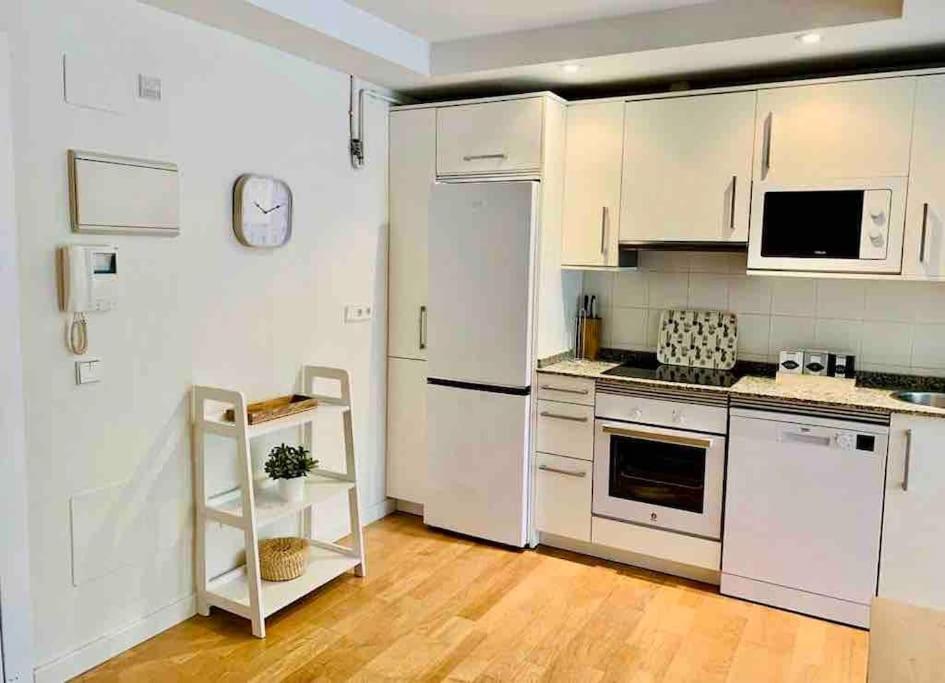 Precioso - Moderno Terraza Y Parking, 2 Hab, 2 Banos, 6-7 Pers - Dispo Abril Y Mayo Llanes Exterior foto